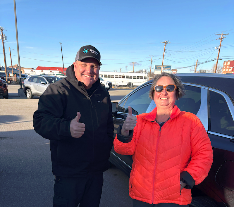 Happy customer with new car key in Sheridan, Wyoming